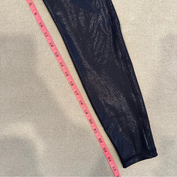 Gap Fit Sky High Rise Power Shine Leggings. XS. Navy. - Picture 8 of 8